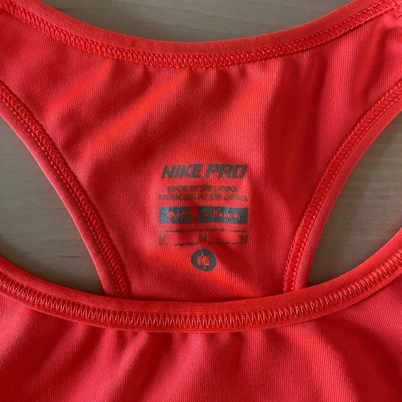 Nike Pro Dri-fit sports bra - Picture 2 of 3